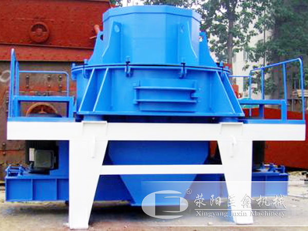 沖擊式破碎機(jī)圖片